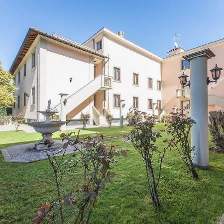 Alba Hotel 4*