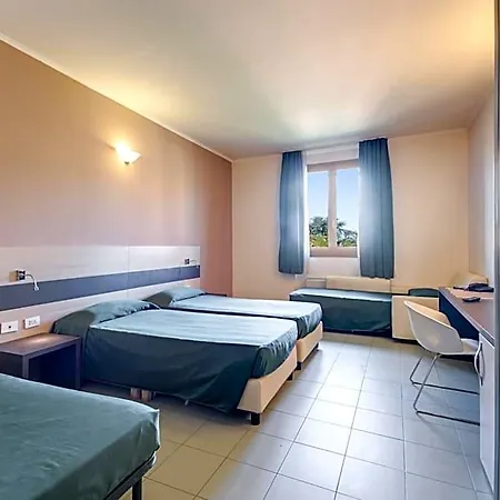 Alba Hotel 4*